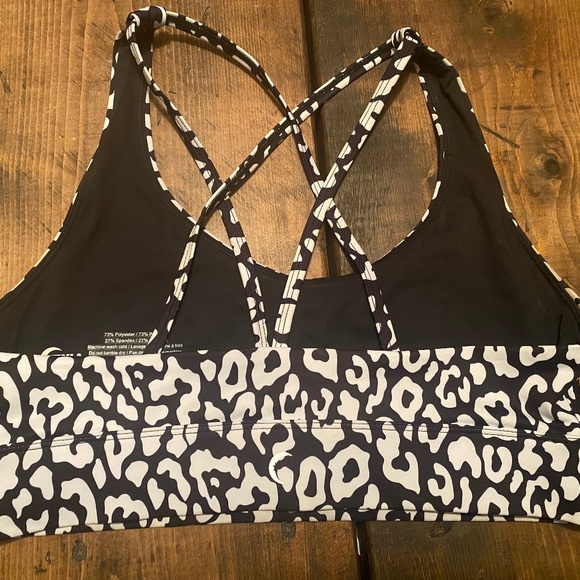Black and White Leopard Light n Tight Strappy Bra Size US Large - Picture 4 of 5